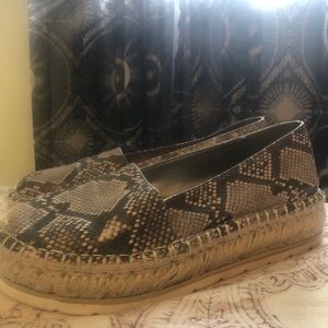 Carlos Santana Women's Edith Moccasin